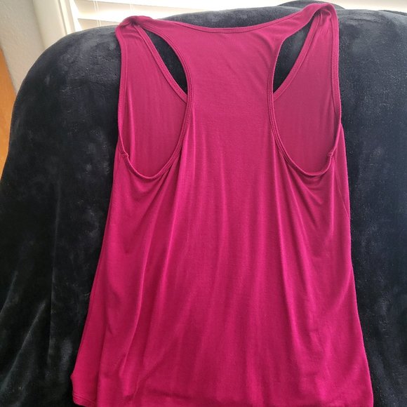 Women's tank - Picture 3 of 3